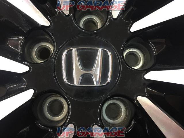 Honda
Accord hybrid genuine aluminum wheels-02