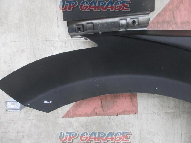 NISSAN
Fairlady Z / Z 33 late genuine
Front fender
Processed goods-03