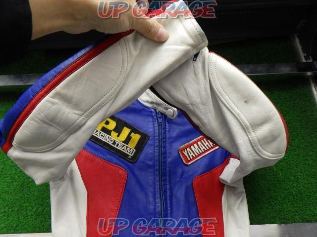 PRO
SHOP
TAKAI separate racing suit
Leather jumpsuit
Ladies
11 size
ALPHANOA
LADY ’S
PJ1
Racing team-04