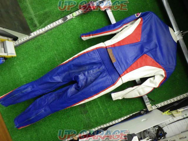 PRO
SHOP
TAKAI separate racing suit
Leather jumpsuit
Ladies
11 size
ALPHANOA
LADY ’S
PJ1
Racing team-07