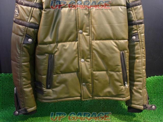 Wakeari
XL size
VonDutch
MOTORS
Winter jacket (synthetic leather part included)
*For autumn/winter-03