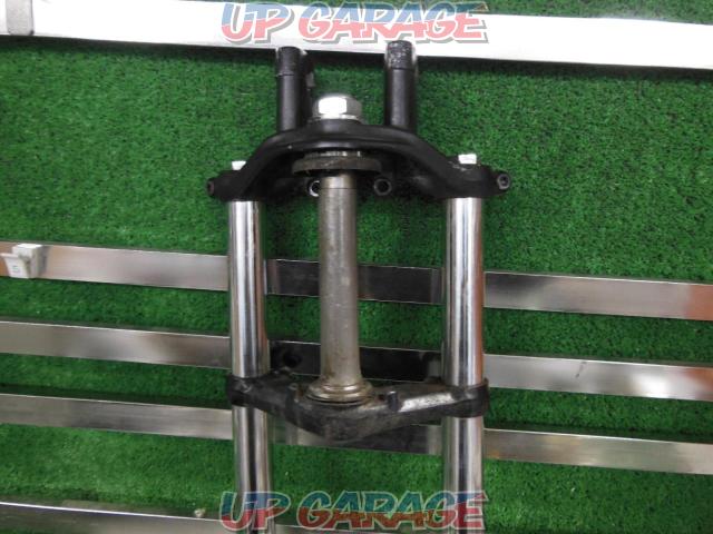 HONDA genuine
Front fork
Three-pronged fork
Set
GB250
Clubman (early model) removed-02