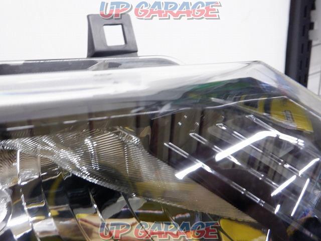 ◇Price reduced!◇Only the right side is genuine Nissan
LED
Headlight-07