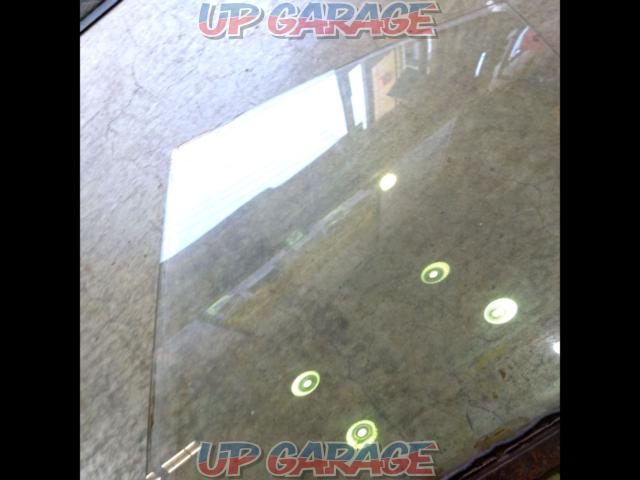 April price reductions
TOYOTA
Genuine side glass
Left side S800-02