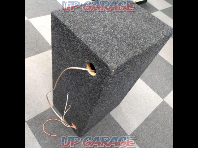 Price reduced: Unknown manufacturer subwoofer with box-08
