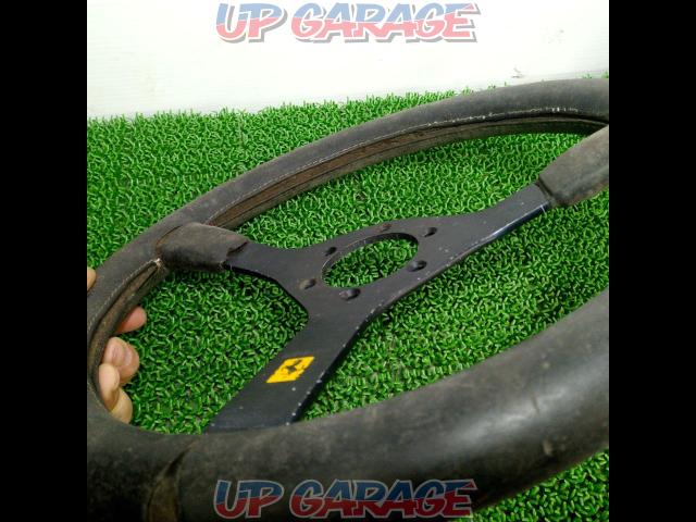  Price Cuts  MOMO
Kyabarino
Cavallino
3-spoke leather steering wheel
TYP
C35-03