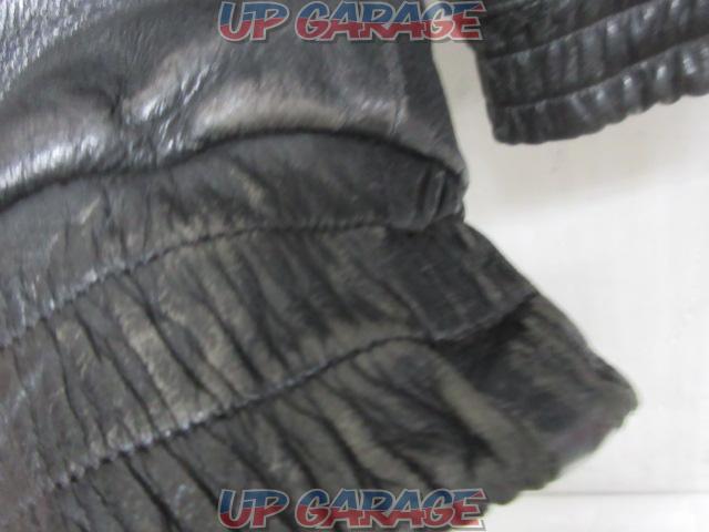 YeLLOW
CORN
Leather jacket
(X01092)-09