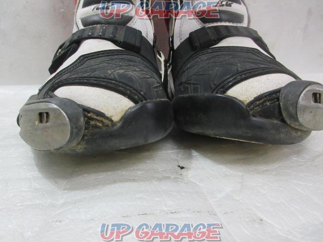 FORMA
ICE
Racing boots
(X01477)-02