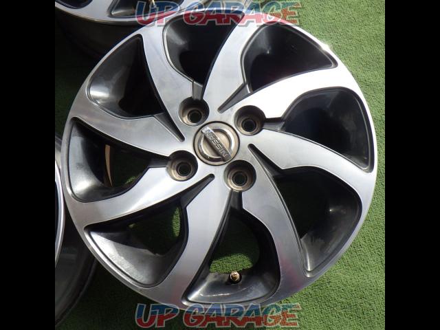Set of 4 wheels only Genuine Nissan (NISSAN) Gunmetal polish
Wheel-02