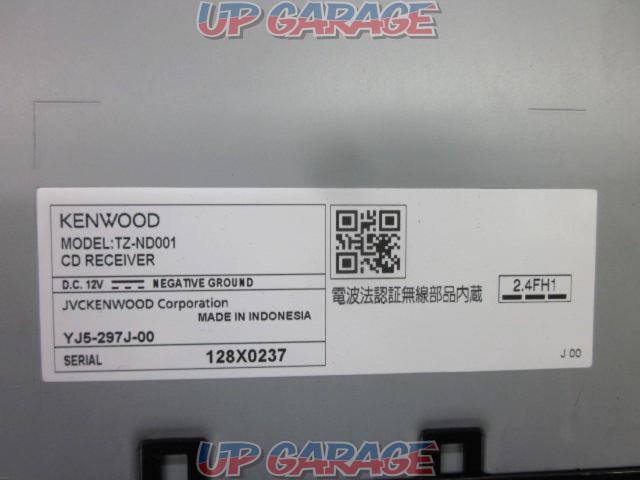 Toyota genuine
Made KENWOOD
TZ-ND001
Compatible with CD, Bluetooth, and hands-free-05