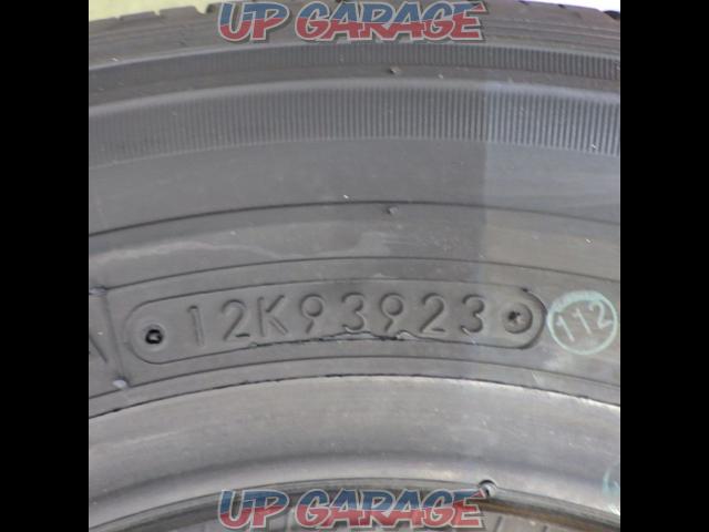 Only 2 tires TOYOV-02e-04