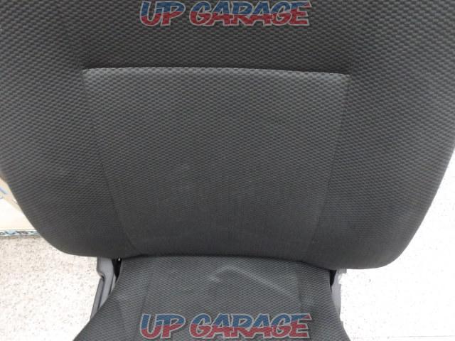 driving seat
RH side
Toyota genuine reclining seat-06