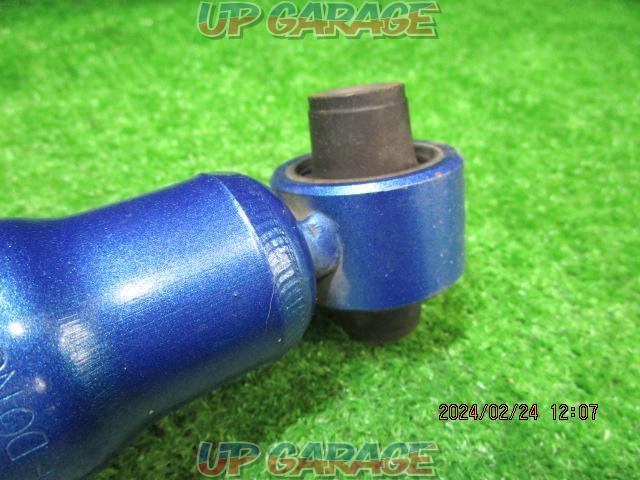 CUSCO
Rear shock for vehicle height adjustment
0 040 2.5404040 2.54040404040 0 payrence payrence-05