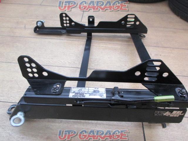  The price cut has closed !! 
HKS
Kansai
service
Side stop full backet seat rail
GT-R / R35
Driver's seat side-04