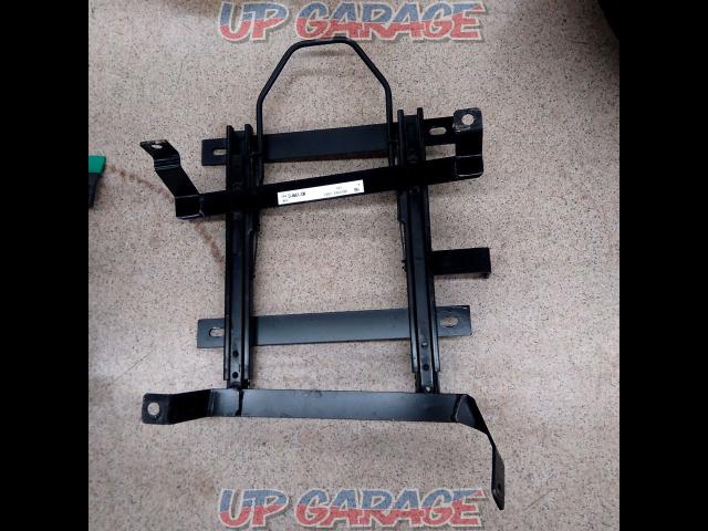 Unknown Manufacturer
For MAX
Seat rail
R-02