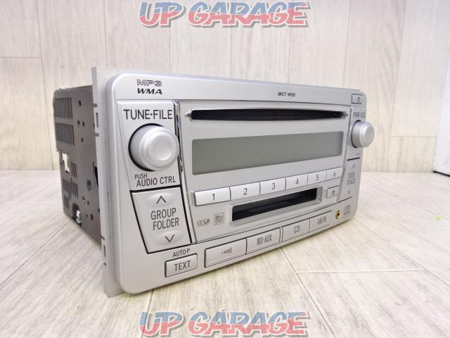 Toyota genuine
MCT-W58
■
2008 model
CD / Front AUX correspondence
200 mm size-02