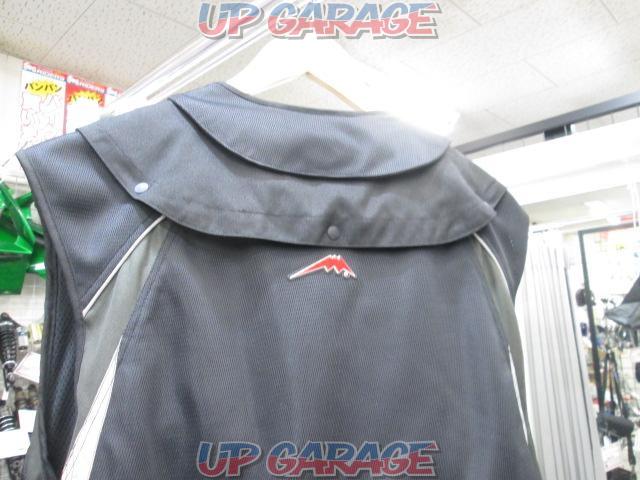 KUSHITANI (Kushitani)
Airbag Best
(airbag vest)
K-1646-2011-09