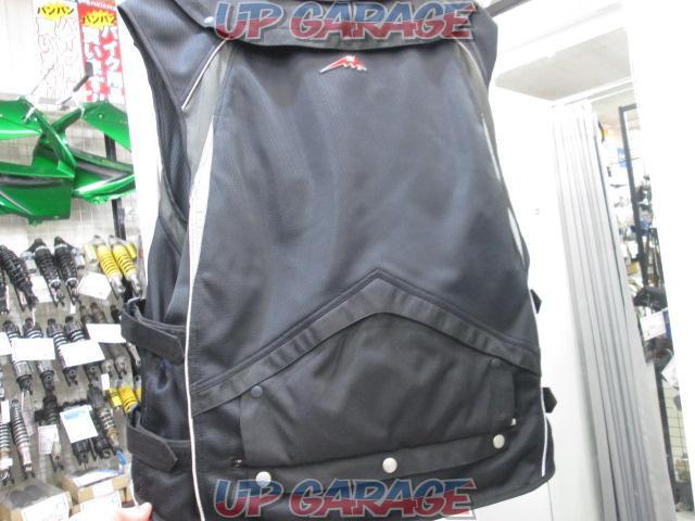 KUSHITANI (Kushitani)
Airbag Best
(airbag vest)
K-1646-2011-10