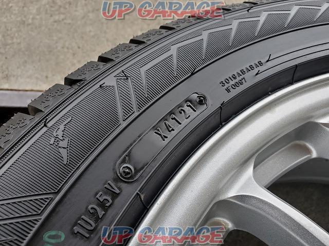 Unused tires
A-TECH (Etekku)
SCHNEIDER (Schneider)
CORSAGE
(5HOLE)
+
DUNLOP (Dunlop)
WINTER
MAXX
SJ8 +-02