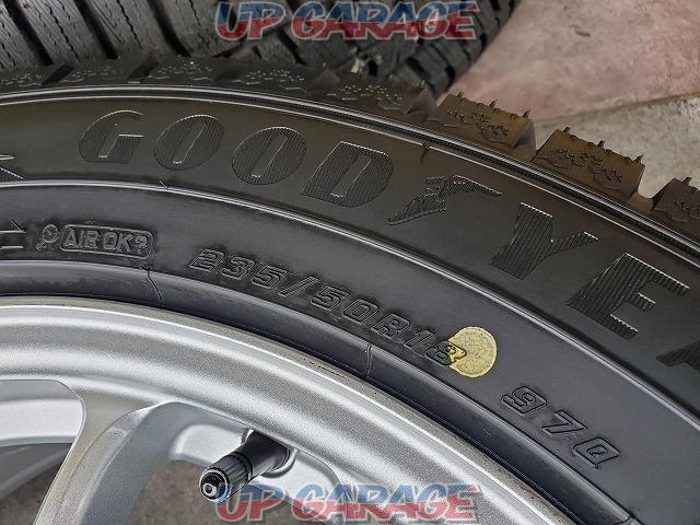 Unused tires
A-TECH (Etekku)
SCHNEIDER (Schneider)
CORSAGE
(5HOLE)
+
DUNLOP (Dunlop)
WINTER
MAXX
SJ8 +-04