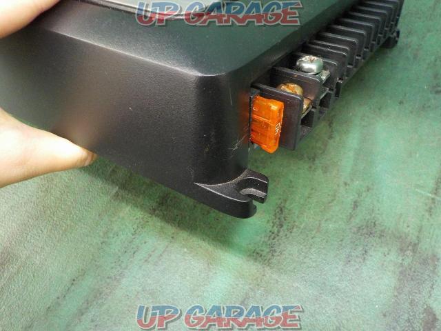 carrozzeria[GM-D6400]
4ch
Power Amplifier-09