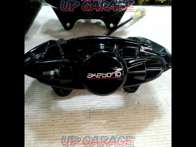 NISSAN
Fairlady Z/Z33 genuine Akebono opposed 4-pot/2-pot calipers
I reviewed the price!-04