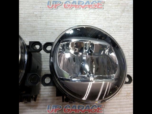 Toyota genuine (TOYOTA) Alphard/AGH30W genuine LED fog lens
[KOITO
48-150]-03