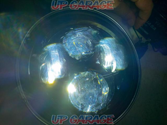 Unknown Manufacturer
LED headlight unit
Φ 180-03