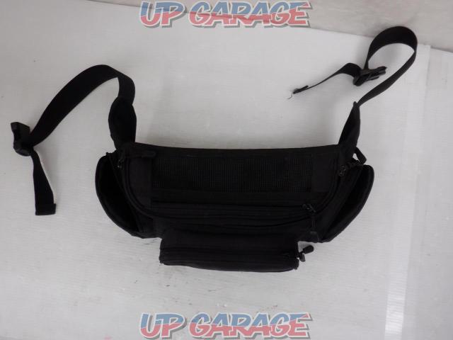 HenlyBegins
Waist Bag
DH-735
Capacity: 5L-02