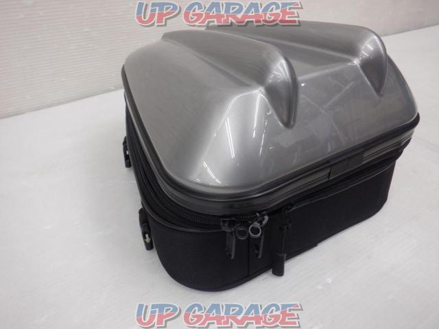 MOTOFIZZ
Shell seat bag MT
MFK-239
Capacity 10-14L-02