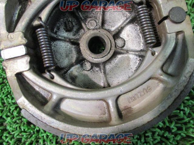 SUZUKI genuine
Rear drum brakes
Remove the grass tracker (cab car)-06