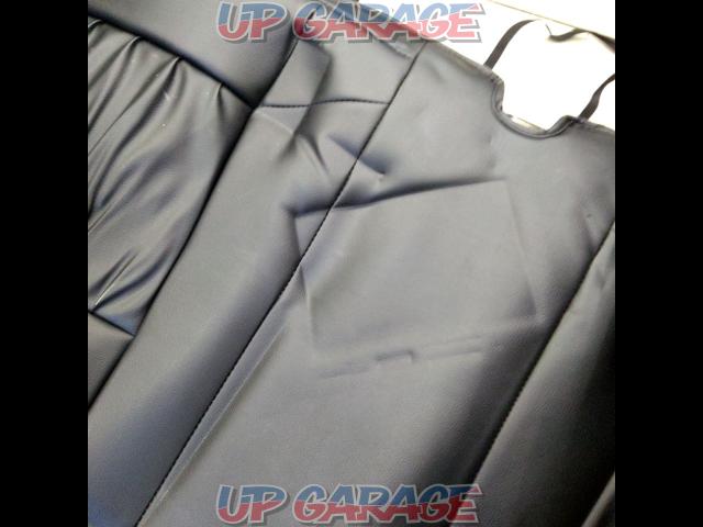 Y11 wing road manufacturer unknown
Seat Cover-04
