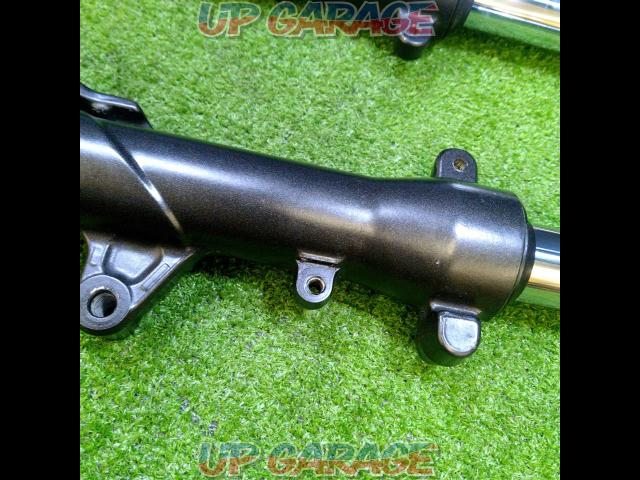 JF81/PCX125Made by SHOWA
Genuine shape front fork-03