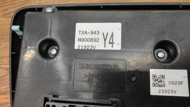 N-VAN
JJ1HONDA
Honda
Air conditioner button ASSY-05