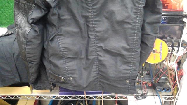 M size HELD
Leather jacket-04