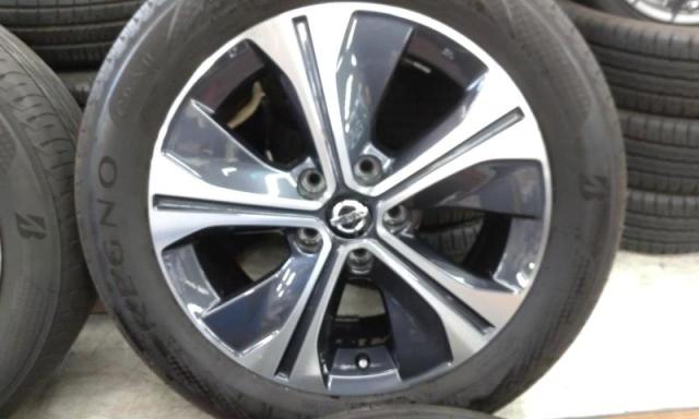 Nissan
Kicks genuine wheels + BRIDGESTONE
REGNO
GR-X II-03