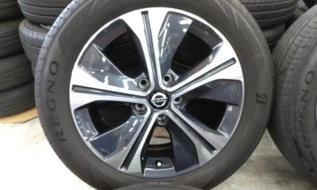 Nissan
Kicks genuine wheels + BRIDGESTONE
REGNO
GR-X II-05