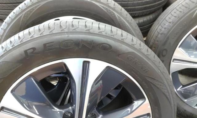 Nissan
Kicks genuine wheels + BRIDGESTONE
REGNO
GR-X II-10