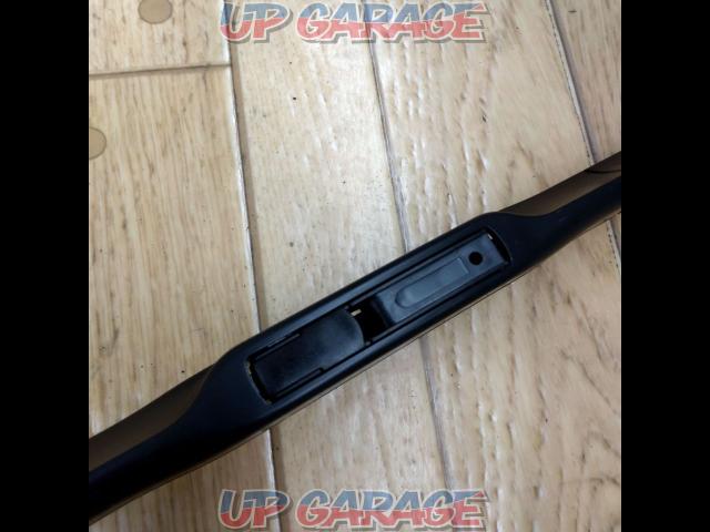 [80 system
NOAH/VOXY Manufacturer unknown
Aero blade Wiper
Right and left-04