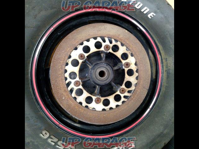 VMAX
Early model YAMAHA
Genuine
Wheel Set before and after-03