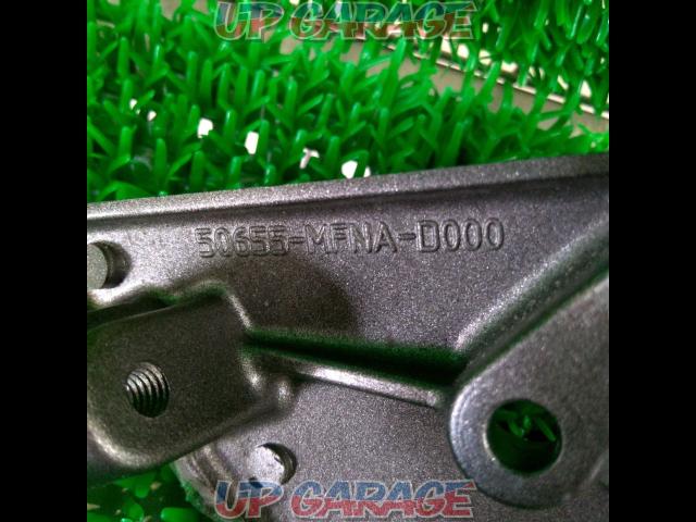 HONDA
CB1000R (SC60)
Genuine step-04
