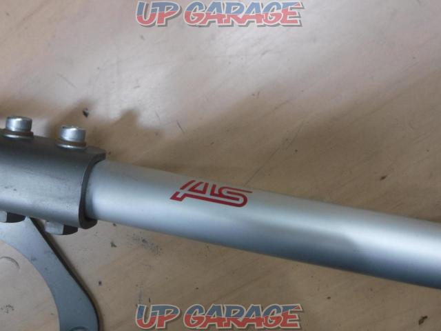 STI
Flexible front tower bar
■For BM/BR series Legacy-04