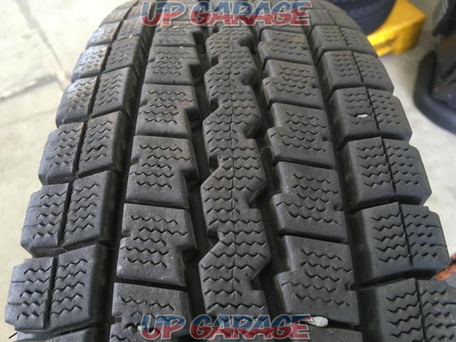 Studless 6 piece set DUNLOP
WINTER
MAXX
LT03M
*Tires cannot be replaced at our store.-05