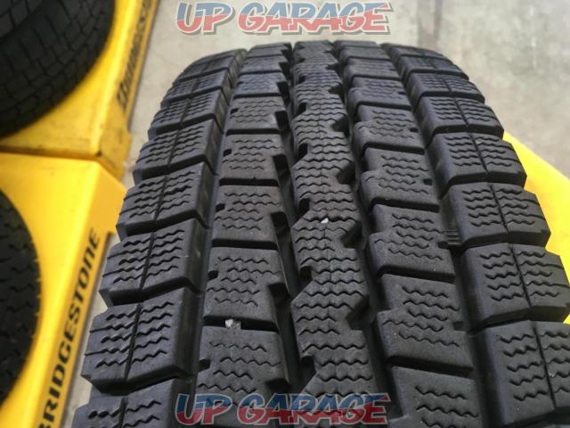 Studless 6 piece set DUNLOP
WINTER
MAXX
LT03M
*Tires cannot be replaced at our store.-06