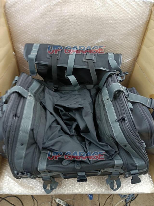 MOTO
FIZZ
MFK-102
MFK-102
Camping seat bag 2
black
Capacity: 59-75L-06
