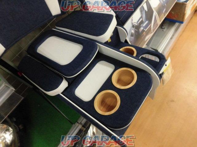 CRAFT
PLUS
california style
Type1
Seat Cover
+
CRAFT
PLUS
Center console box st.2
200 Hiace van
Wagon GL
For wide-body-03