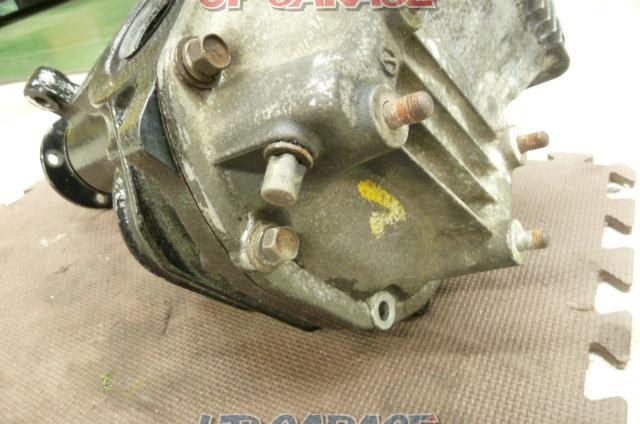 Nissan
180SX
(S13)
Genuine differential case only-04