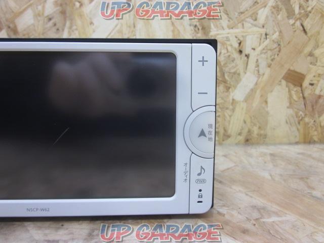 Toyota genuine
NSCP-W62
2012 model
One Seg/CD/AUX/Bluetooth compatible-03