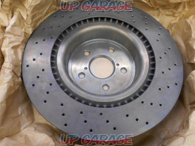 LEXUS
IS-F genuine front disc rotor
Product number: 43512-0W060-03