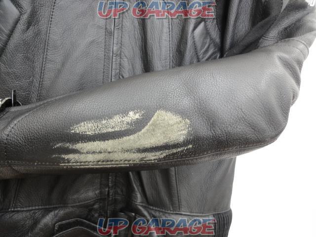BERIK
Leather racing suit
Product code:BEK12491
M size-03